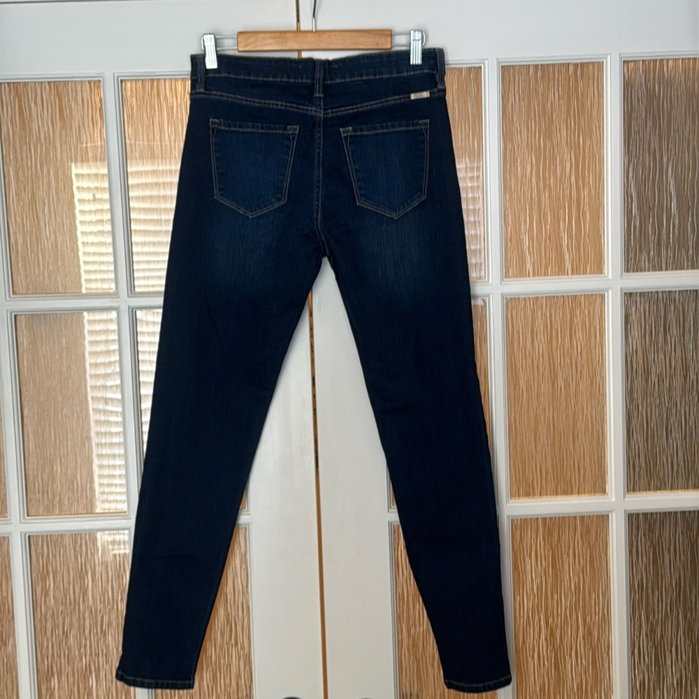 KanCan Signature Women’s Mid Rise Skinny Jeans Size 9/28 Like New